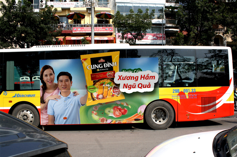 quang-cao-tren-xe-buyt-HA-NOI